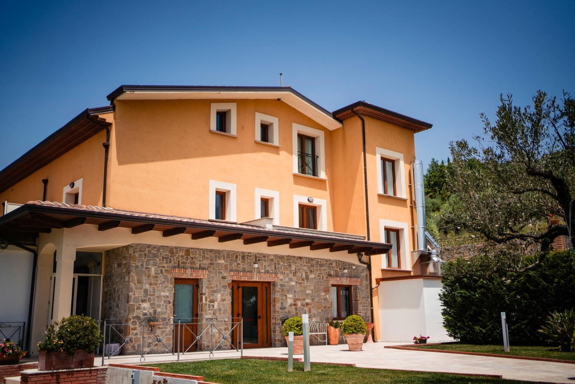 Casale Degli Ulivi Resort Pellare Bagian luar foto