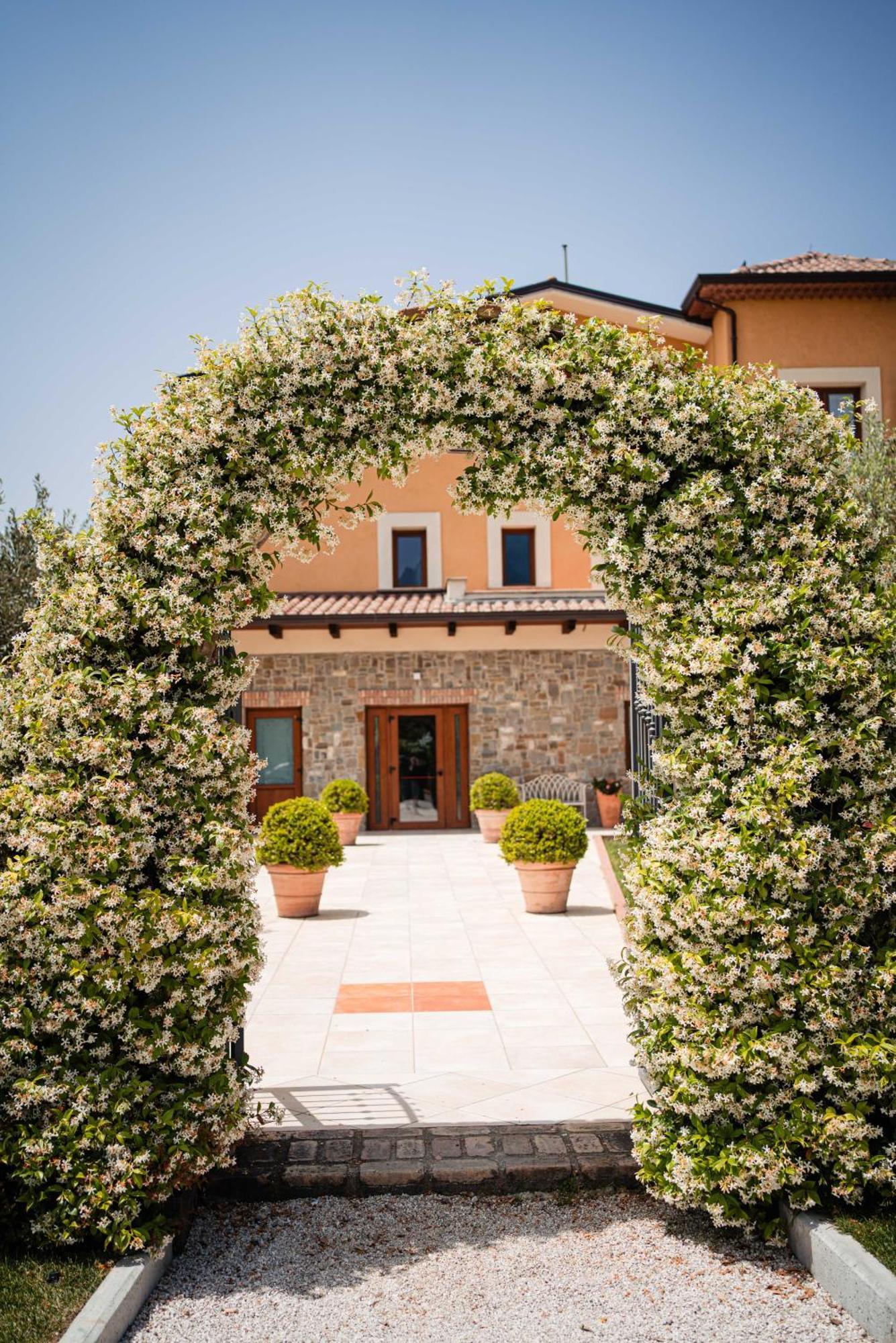 Casale Degli Ulivi Resort Pellare Bagian luar foto
