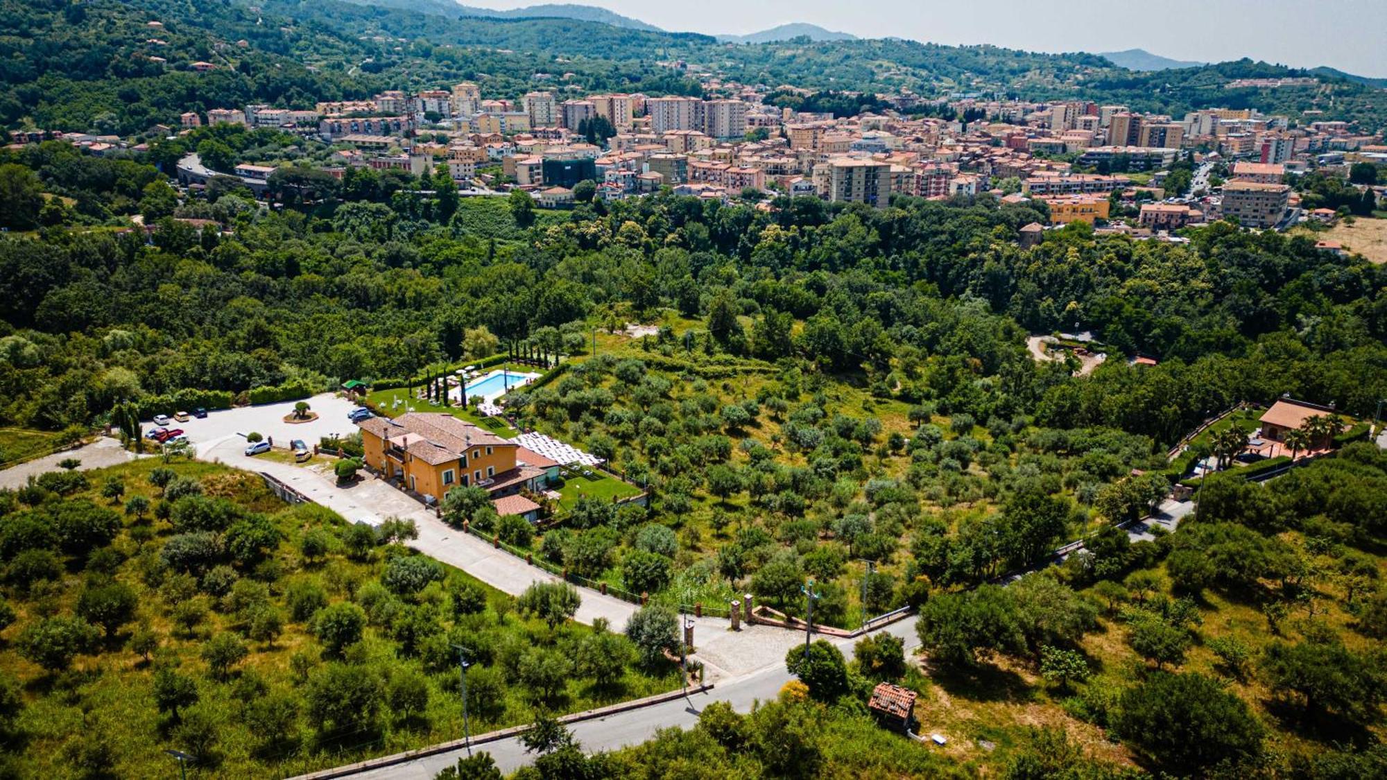 Casale Degli Ulivi Resort Pellare Bagian luar foto